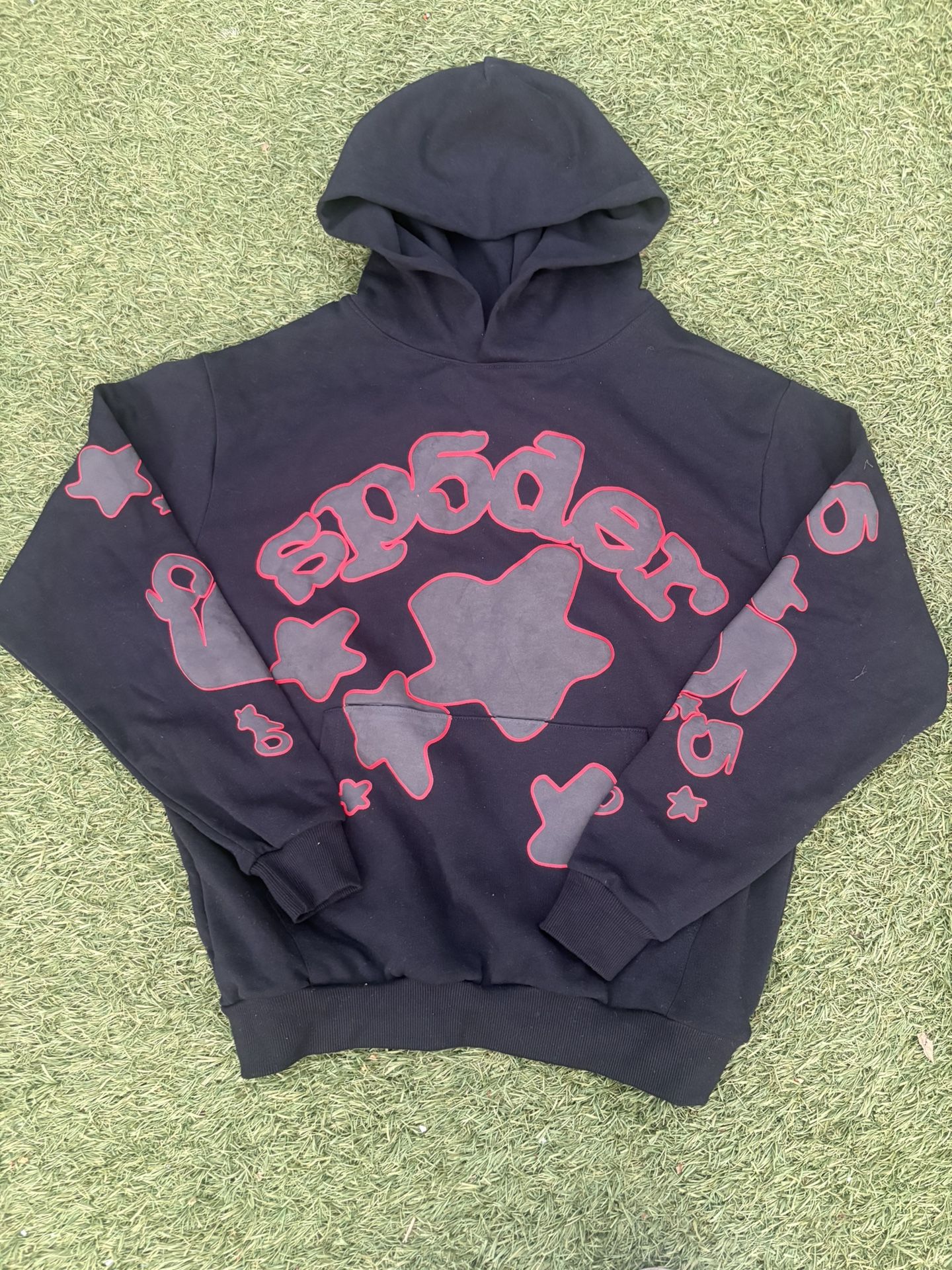 sp5der beluga outline hoodie