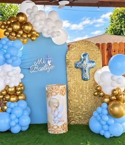 Bautiso decoration - balloon garland