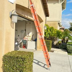 16ft Fiberglasse extension ladder Load capacity Type IA Duty Rating