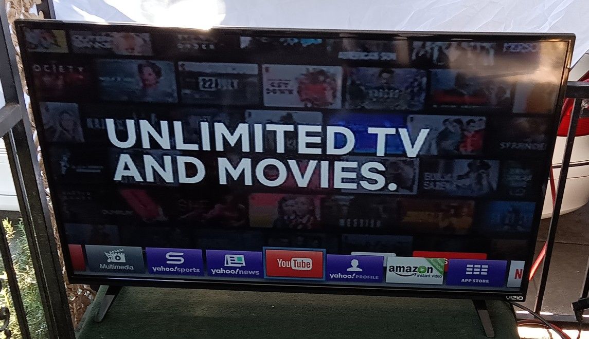 VIZIO 40-inch Wi-Fi Internet Smart TV And Antenna Local Channels D-Series Full HD 1080p Chromecast Built-in Streaming Channels