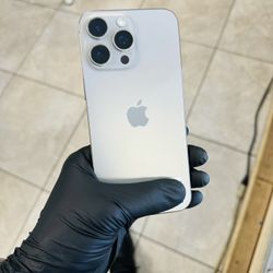 iPhone 15 Pro Max ATT / Cricket