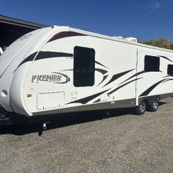 2011 KEYSTONE BULLET 32FT