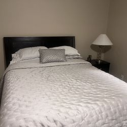 Queen Bedroom Set - Dark Brown Wood
