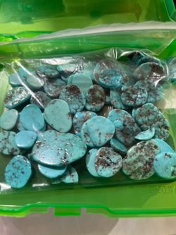 Lots of cabochons turquoise , moonstone, lots more!