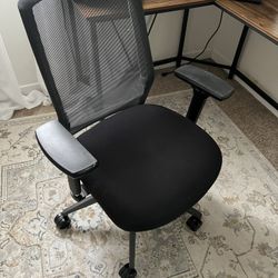 Like New Black Office Chair