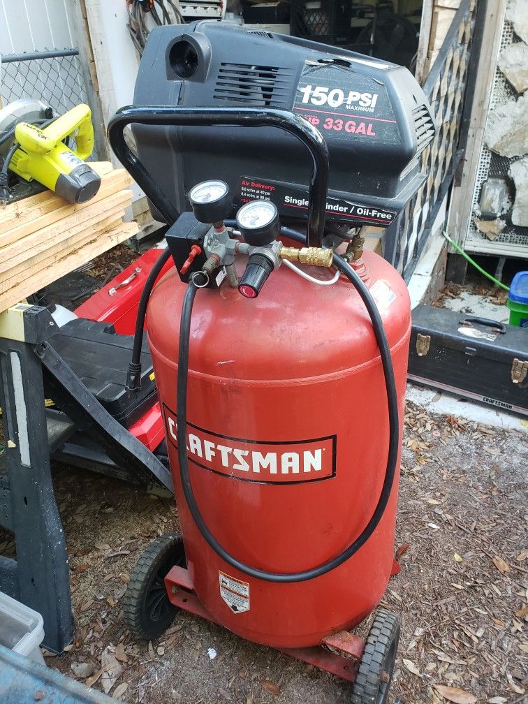 33 Gallon Craftsmen Air Compressor 