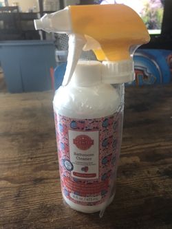 Scentsy Berry Sweet Bathroom Cleaner