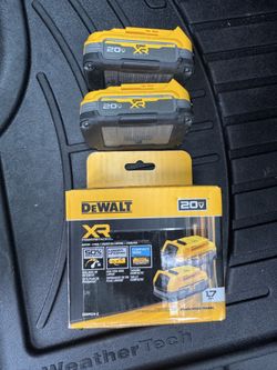 DEWALT XR POWERSTACK 20 -Volt 2.0 -Pack Lithium-ion ( 1.7 Ah 1.7 Ah Battery ) BRAND NEW