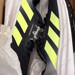 New Adidas Size 11 M