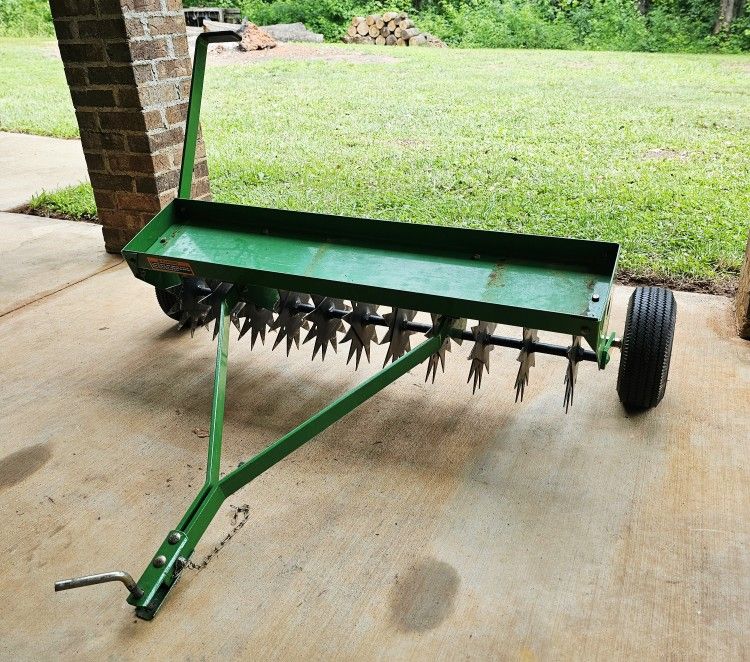 John Deere 40" Tow-Behind Spike Aerator
