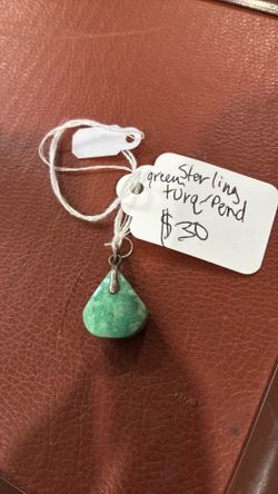 Green turquoise pendent