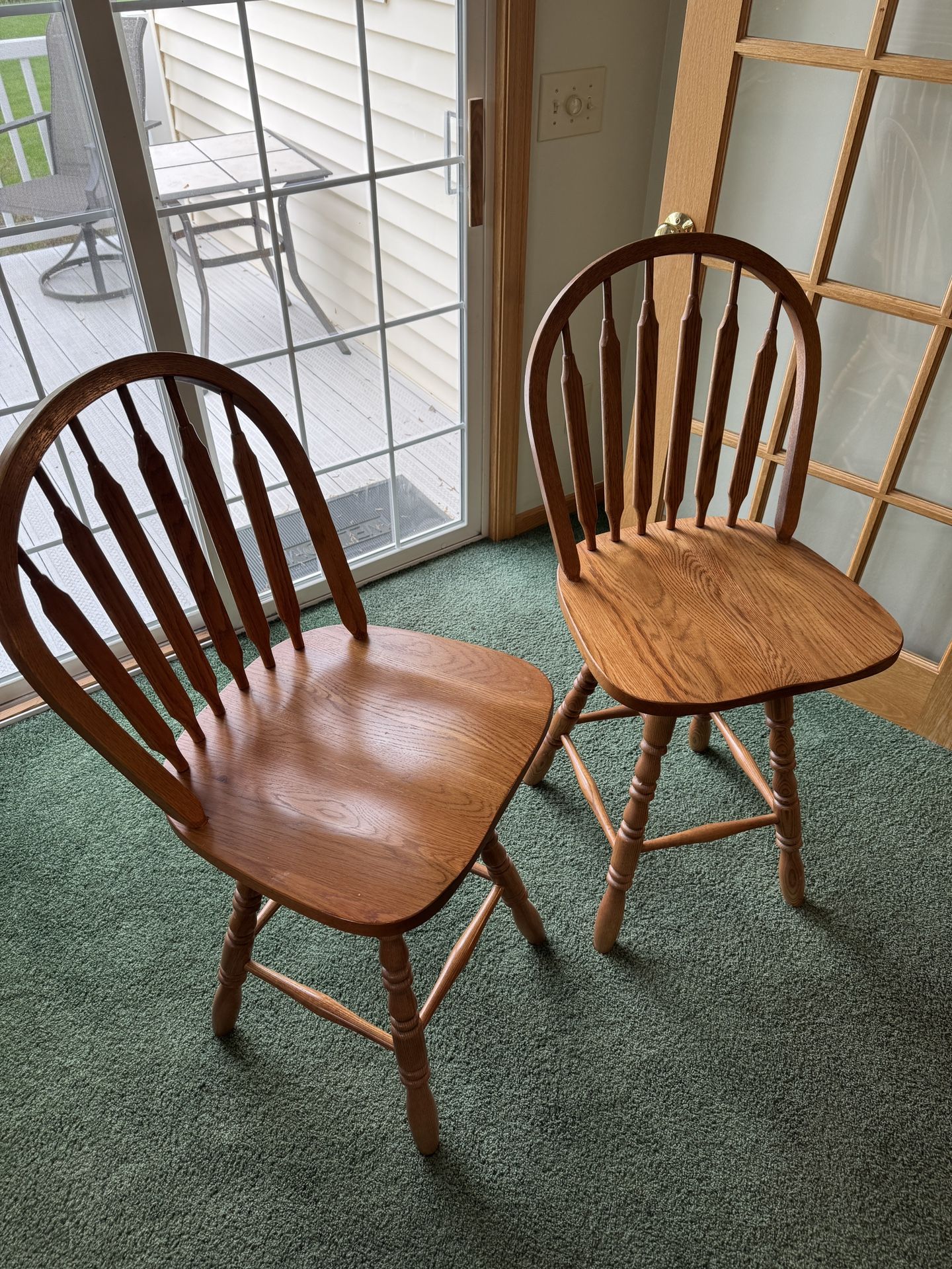 Swivel Bar Stool