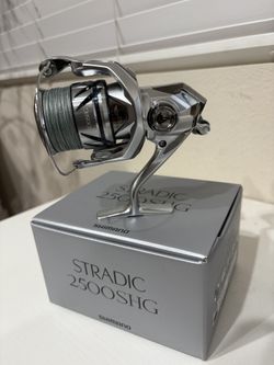 Shimano 23 STRADIC 2500SHG Near mint