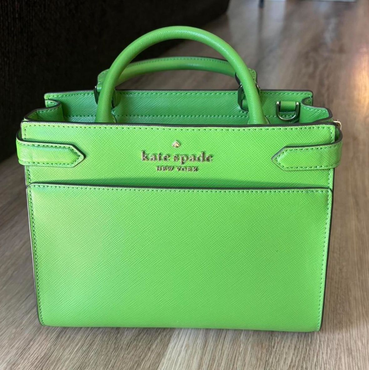 green kate spade purse! great condition