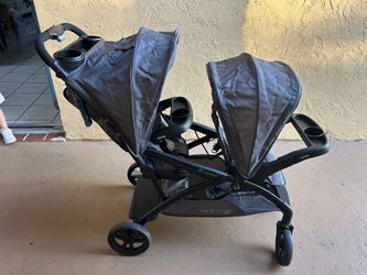 Double stroller 