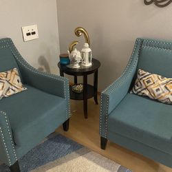 2 Living Room Chairs 
