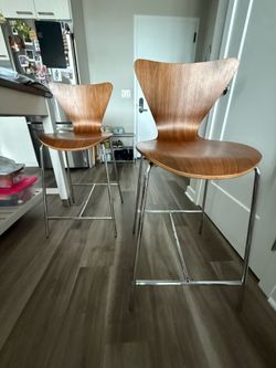 Set of 2 Bentwood Bar Stools with Chrome Legs