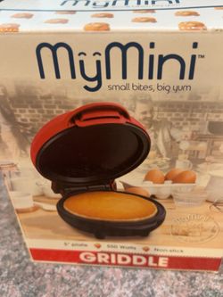 MyMini Personal Electric Griddle 550W – New in Box – Red