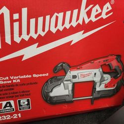 Milwaukee Deep Cut Band Saw W/ Case. New