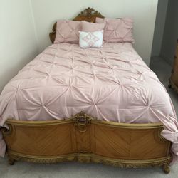 French Louis XV Antique Bedroom Set