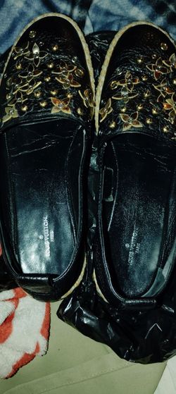Sevenden unpar  de zapatos de mujer Louis Vuitton Numero 37 por 200