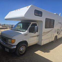 2006 Fourwinds Majestic Motorhome