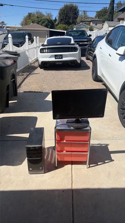 HP Desktop Tower with Monitor