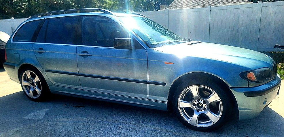 2003 BMW 325iT