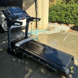 Nordictrack  Great Condition 4000$  Value For 300$