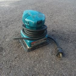 Makita Finishing Sander