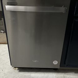 Whirlpool Dishwasher