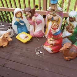 Vintage General Foam Nativity Set Wise Men Animals Blow Molds
