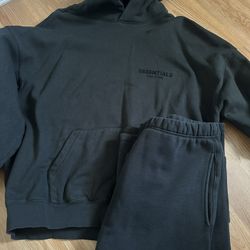 Fear Of God Essentials Sweater & Sweats 