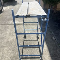 2 Small Scaffolds