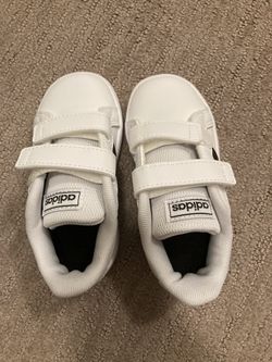 Brand New Adidas Shoes 7k 