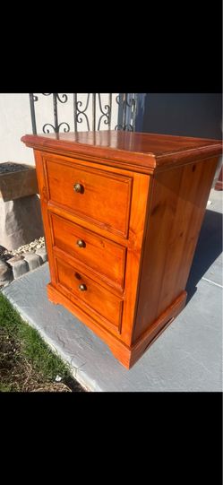 5 DRESSERS all different