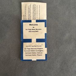 Six flags Season pass