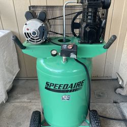 Speedaire 30 Gallon Air Compressor 48UY04 – Clean – New Belt – Work