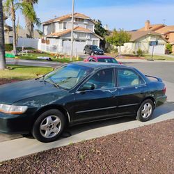 $2500 Obo 2000 Honda Accord Rebuilt Engine 