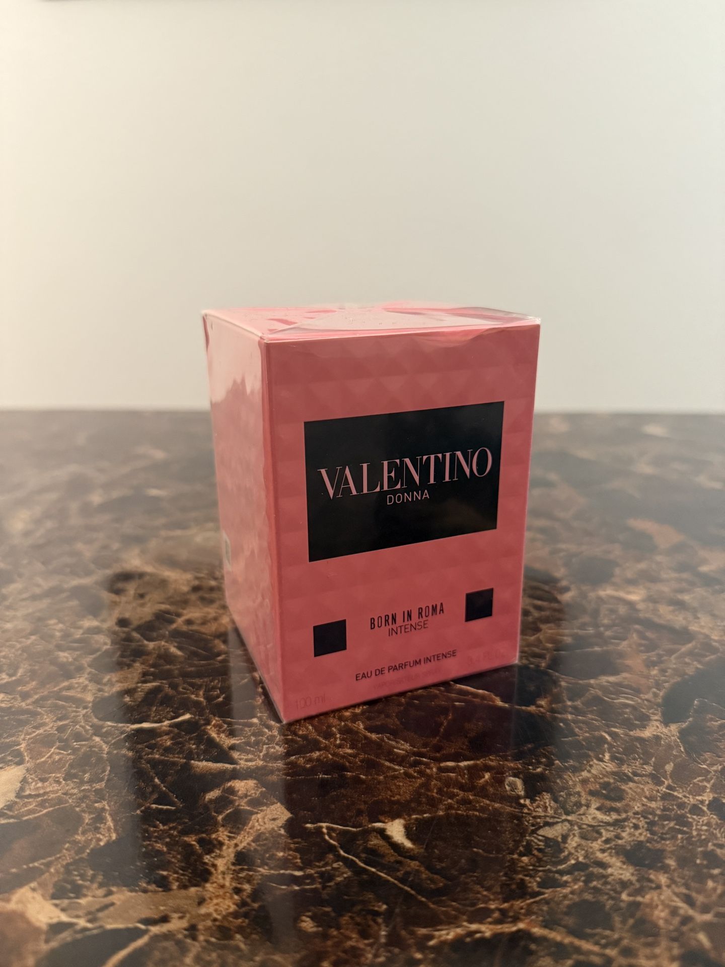 Valentino Donna intense