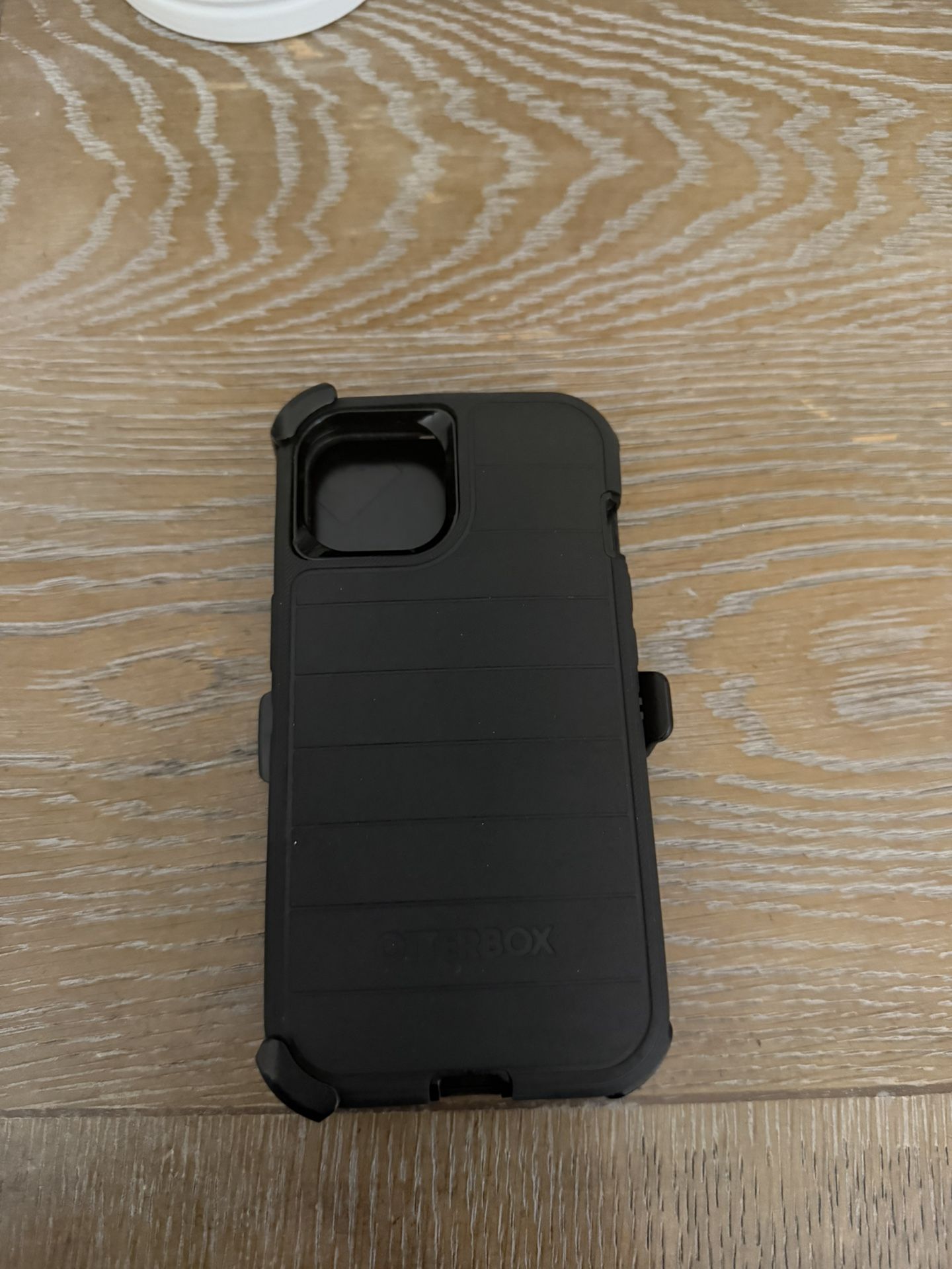Outter box defender case and clip for I Phone 13