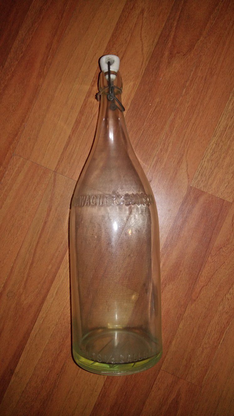W. T. Wagner's Sons Co. Bottle