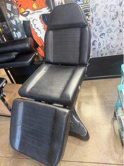 Hydraulic tattoo table client chair