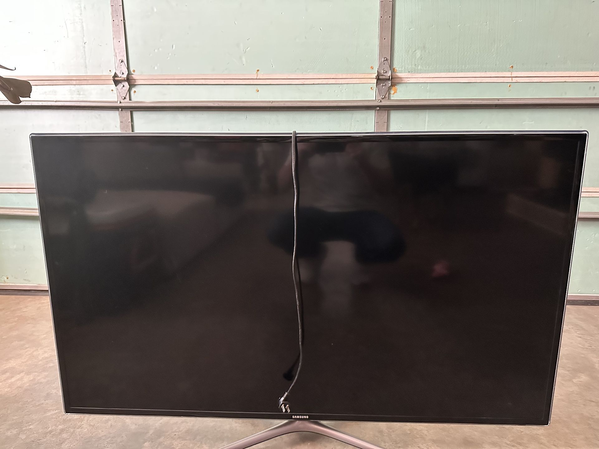 55 Inch Samsung TV