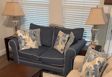 Sofa set