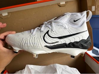 Baseball cleats 9.5