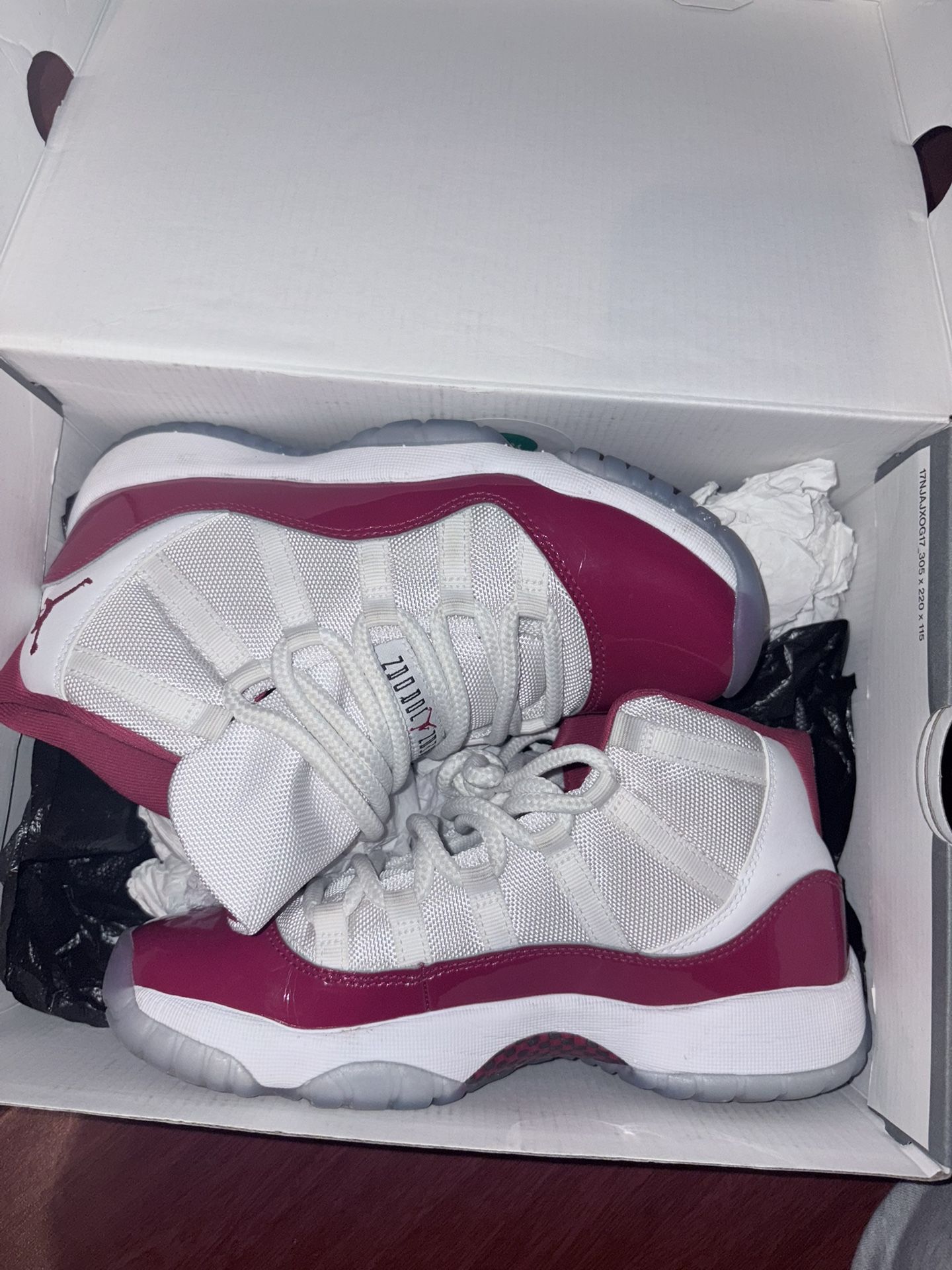 Air Jordan 11 Retro GS  ‘Cherry’