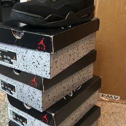 Retro Black Cat 4s