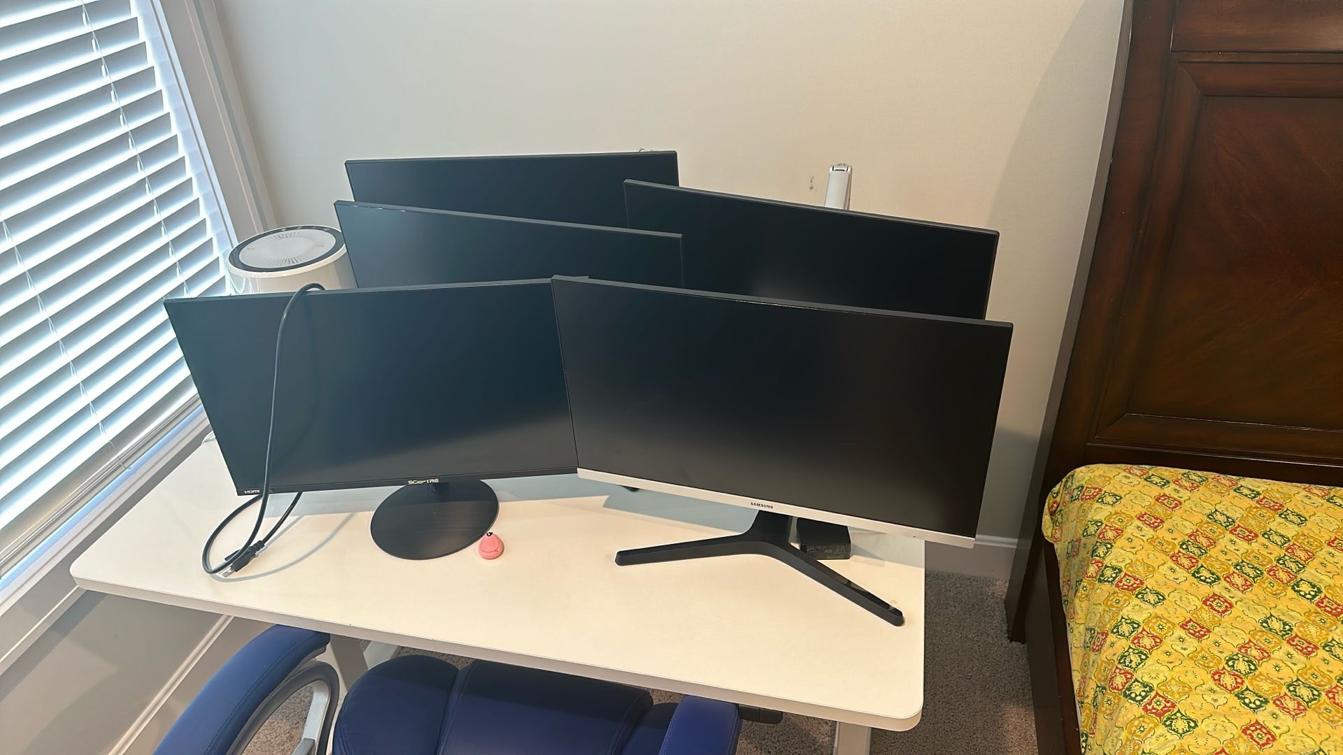 21 Inch Monitors