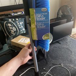 Deluxe Brush Dip N Wash